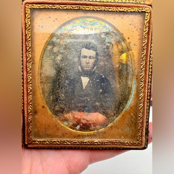 Antique Daguerreotype and Tintype Lot Male and Child - Picture 5 of 13